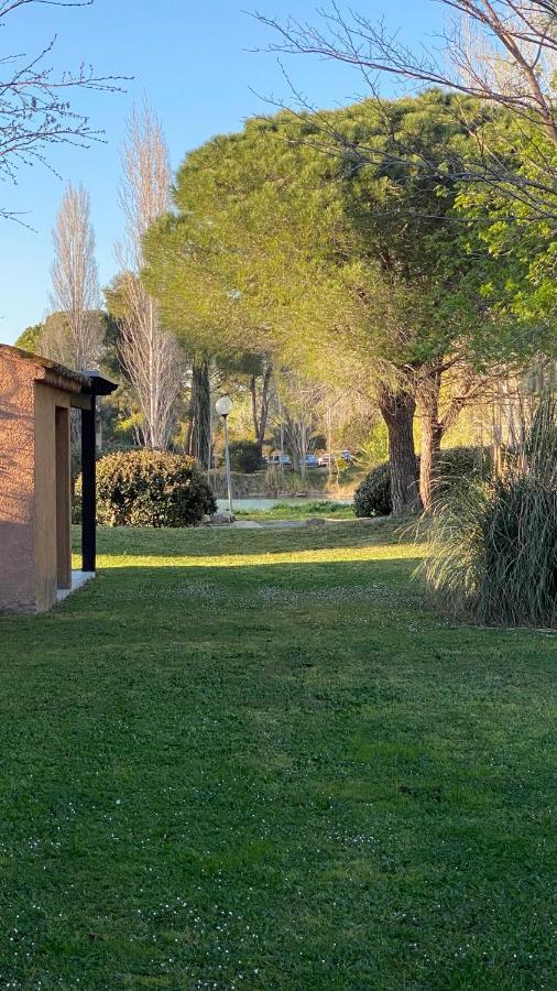 Joli Studio Camargue Lou Rouge Arles Exteriör bild
